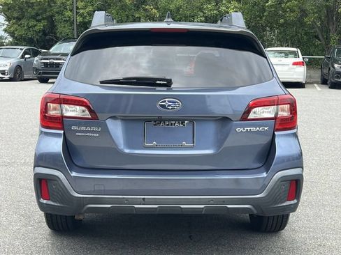 Used 2018 Subaru Outback 2.5i Limited AWD/4WD image 12