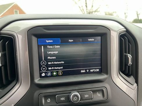 Used 2022 Chevrolet Silverado 1500 Custom image 24