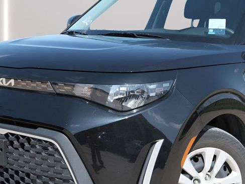 Used 2023 Kia Soul LX FWD image 24