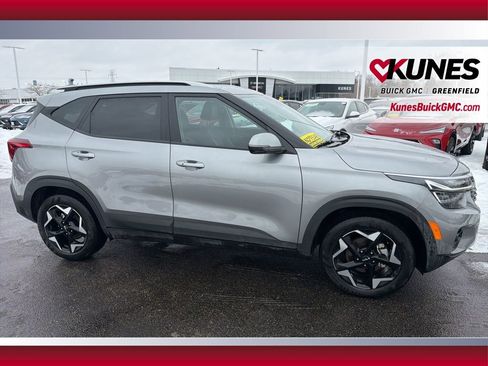 Used 2025 Kia Seltos S image 4