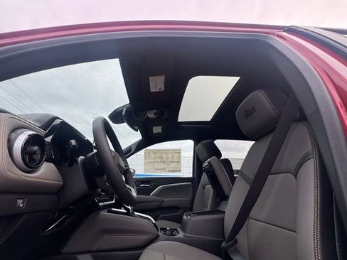 New 2026 Chevrolet Colorado ZR2 w/ ZR2 Bison Edition AWD/4WD image 25