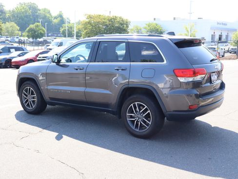 Used 2019 Jeep Grand Cherokee Laredo w/ Laredo X Package RWD image 20