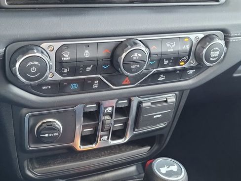 Certified 2025 Jeep Wrangler Unlimited Sahara image 11