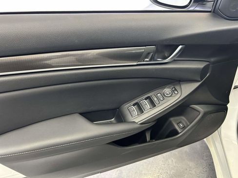 Used 2020 Honda Accord Sport image 16