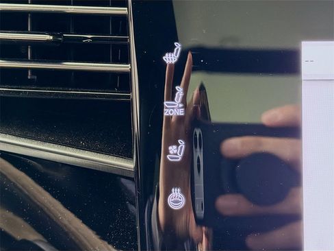 Used 2023 Jeep Wagoneer Series II w/ Convenience Group I image 24