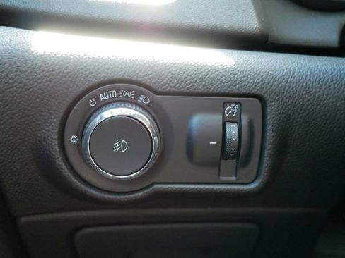 Used 2012 Buick Verano Leather FWD image 25