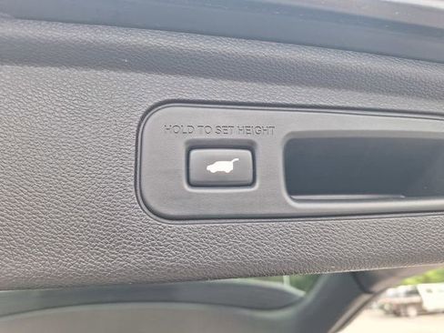 Used 2023 Honda Odyssey EX-L image 18