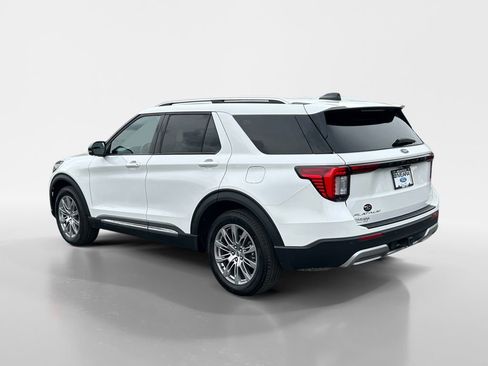 Used 2025 Ford Explorer Platinum image 3