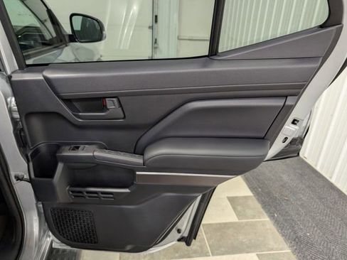 Used 2025 Toyota 4Runner TRD Off-Road AWD/4WD image 24