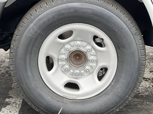 New 2025 Chevrolet Express 2500 w/ Driver Convenience Package image 26