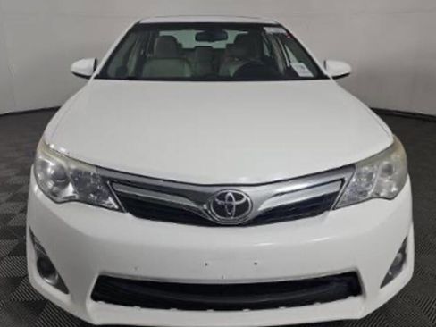 Used 2012 Toyota Camry XLE image 4