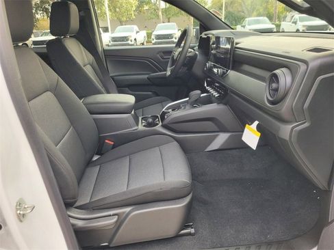 New 2026 Chevrolet Colorado W/T image 13