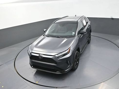Used 2025 Toyota RAV4 XSE w/ Weather Package AWD/4WD image 25