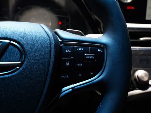 Used 2023 Lexus ES 350 w/ Premium Package FWD image 31