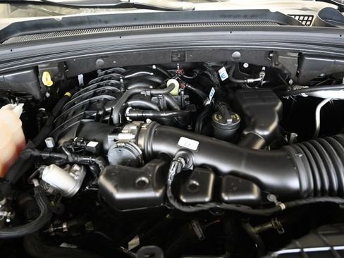 Used 2023 Jeep Grand Cherokee L Limited image 36