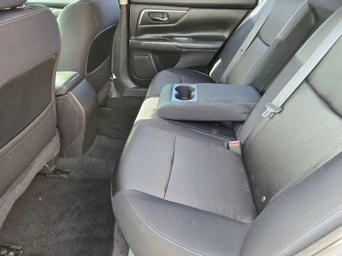 Used 2016 Nissan Altima 2.5 SR image 13