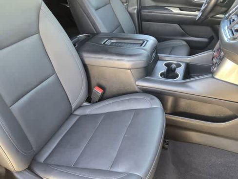 Used 2022 Chevrolet Tahoe LT w/ Luxury Package image 14