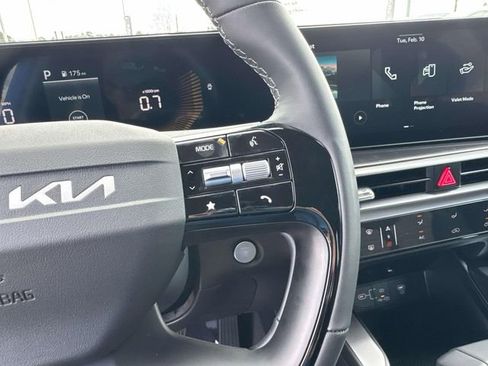 New 2026 Kia Sorento LX FWD image 26