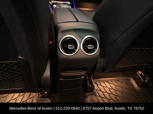 Certified 2021 Mercedes-Benz GLB 35 AMG 4MATIC image 25