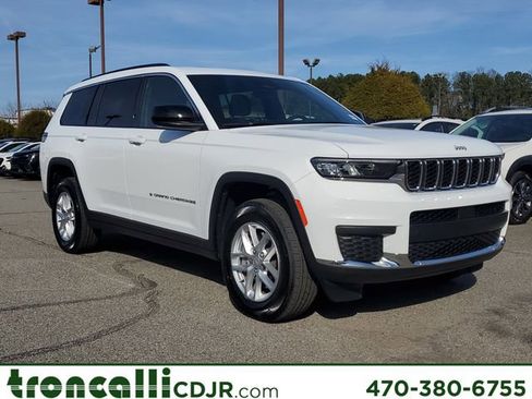 Certified 2025 Jeep Grand Cherokee L Laredo image 1