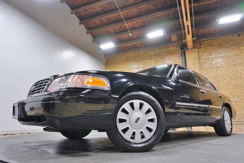 Used 2010 Ford Crown Victoria Police Interceptor RWD image 3