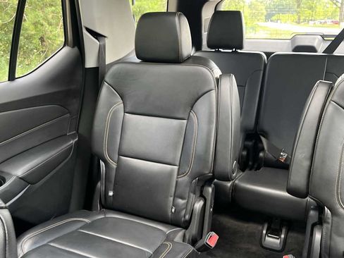 Used 2019 Chevrolet Traverse LT w/ LT Premium Package AWD/4WD image 34