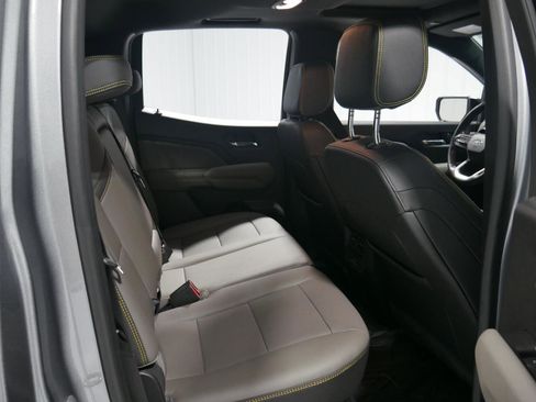 Used 2023 Chevrolet Colorado ZR2 w/ ZR2 Convenience Package III image 17