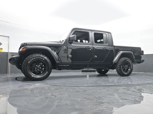Used 2024 Jeep Gladiator Sport image 60