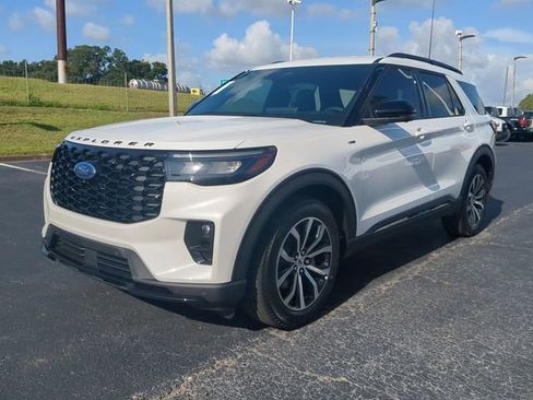 New 2025 Ford Explorer ST-Line image 9