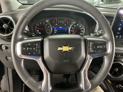 Used 2024 Chevrolet Blazer LT w/ Convenience Package FWD image 9
