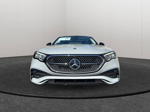 New 2026 Mercedes-Benz E 350 4MATIC Sedan image 2