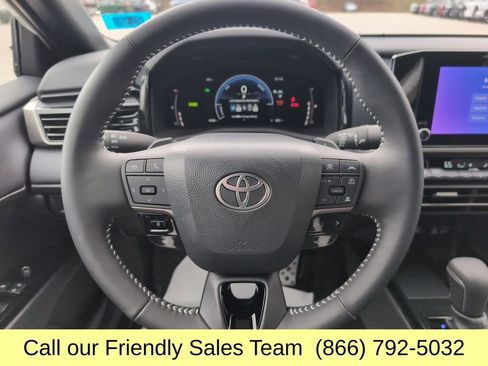 Used 2025 Toyota Camry SE w/ Convenience Package AWD/4WD image 17
