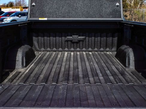 Used 2025 Chevrolet Silverado 1500 High Country AWD/4WD image 42
