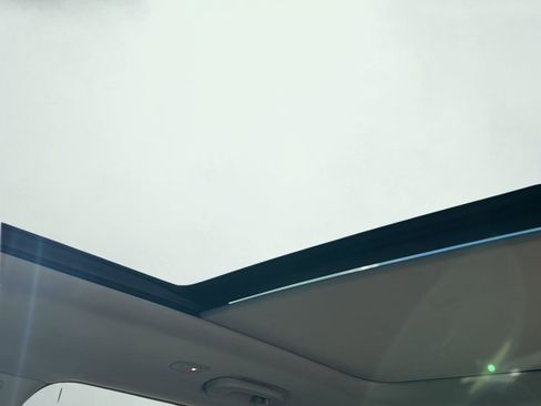 Used 2024 Jeep Grand Cherokee Limited image 21