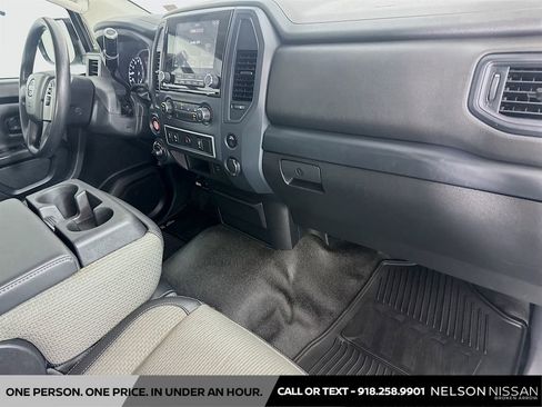 Used 2021 Nissan Titan S AWD/4WD image 26