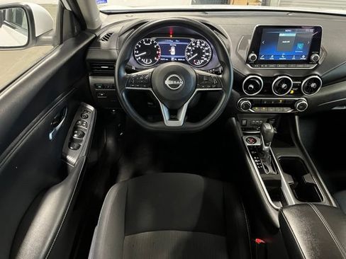 Used 2024 Nissan Sentra SV FWD image 18