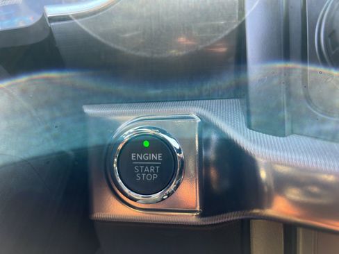 Used 2023 Ford F150 Raptor image 39