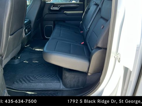 Used 2024 Chevrolet Silverado 3500 LTZ w/ LTZ Convenience Package image 21