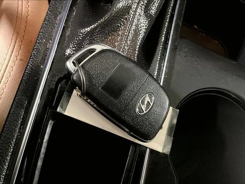 Used 2017 Hyundai Sonata SE FWD image 10