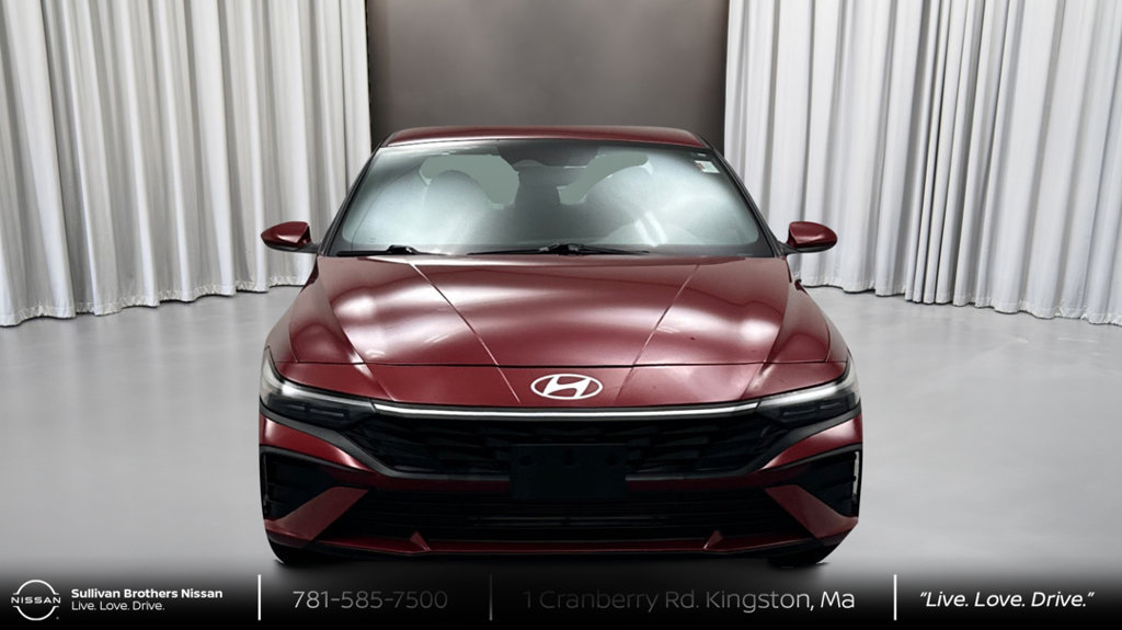Used 2024 Hyundai Elantra SEL FWD image 2