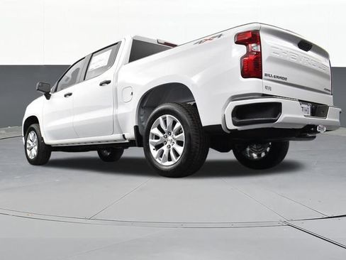 Used 2025 Chevrolet Silverado 1500 Custom AWD/4WD image 38