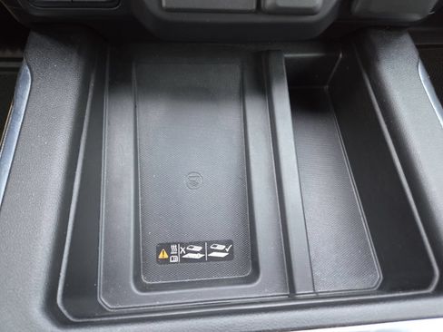 Used 2021 GMC Sierra 1500 AT4 w/ AT4 Premium Package AWD/4WD image 11