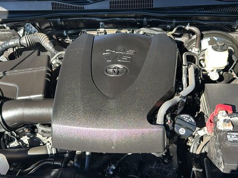 Used 2021 Toyota Tacoma SR image 29