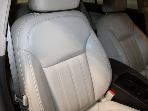 Used 2017 Buick Regal Sport Touring image 26