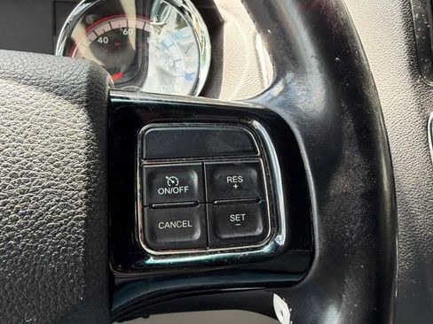 Used 2017 Dodge Grand Caravan SXT image 21