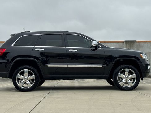 Used 2012 Jeep Grand Cherokee Overland Summit AWD/4WD image 8