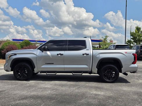 Used 2023 Toyota Tundra SR5 AWD/4WD image 12