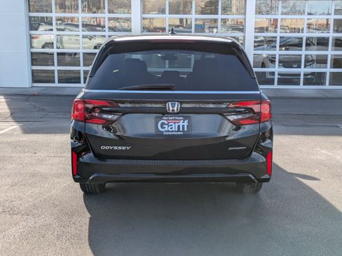 Used 2025 Honda Odyssey Sport-L image 7