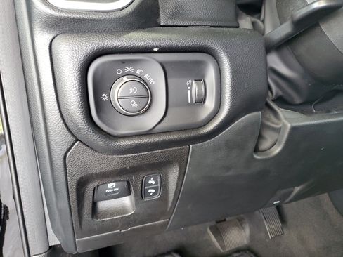 Used 2022 RAM 1500 Big Horn RWD image 22
