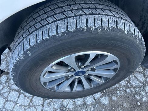 Used 2017 Ford Expedition XLT w/ Equipment Group 202A image 9